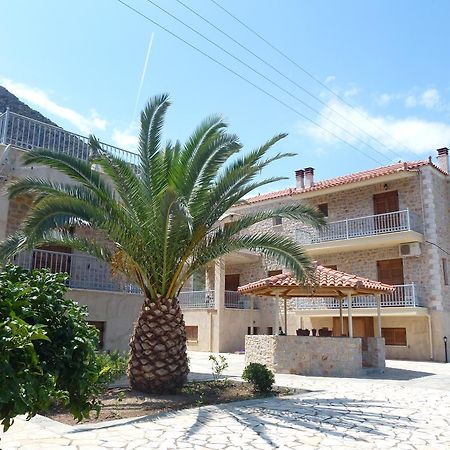 Karantonis House Apartment เลโอนีดีออน ภายนอก รูปภาพ