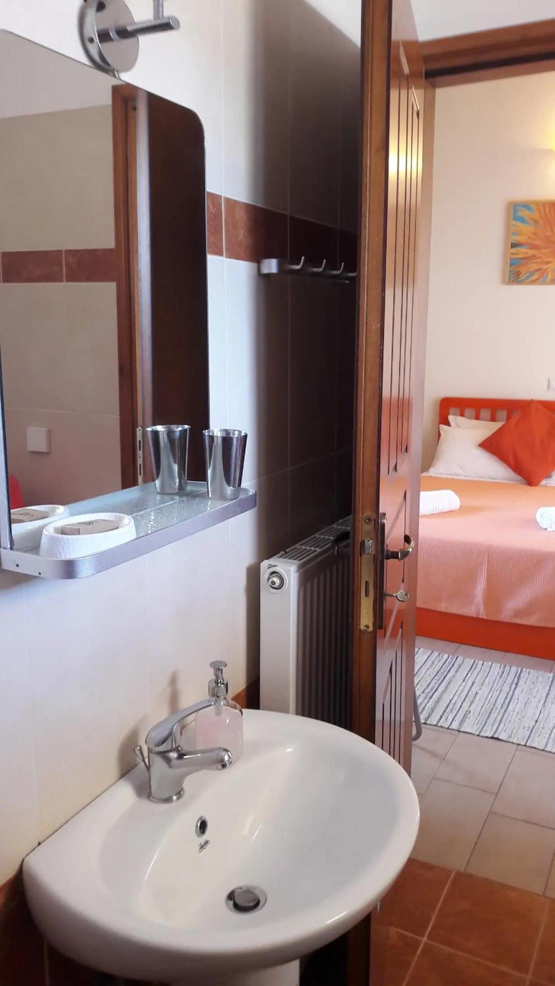 Karantonis House Apartment เลโอนีดีออน ภายนอก รูปภาพ