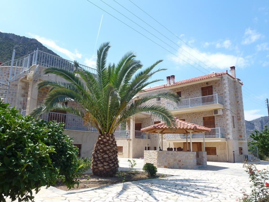 Karantonis House Apartment เลโอนีดีออน ภายนอก รูปภาพ